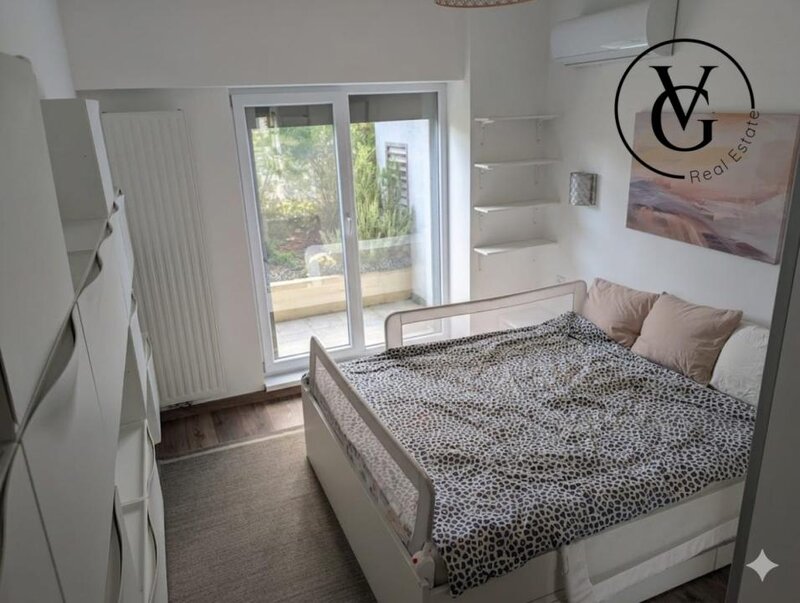 Fabrica de Glucoza apartament 3 camere parter cu terasa