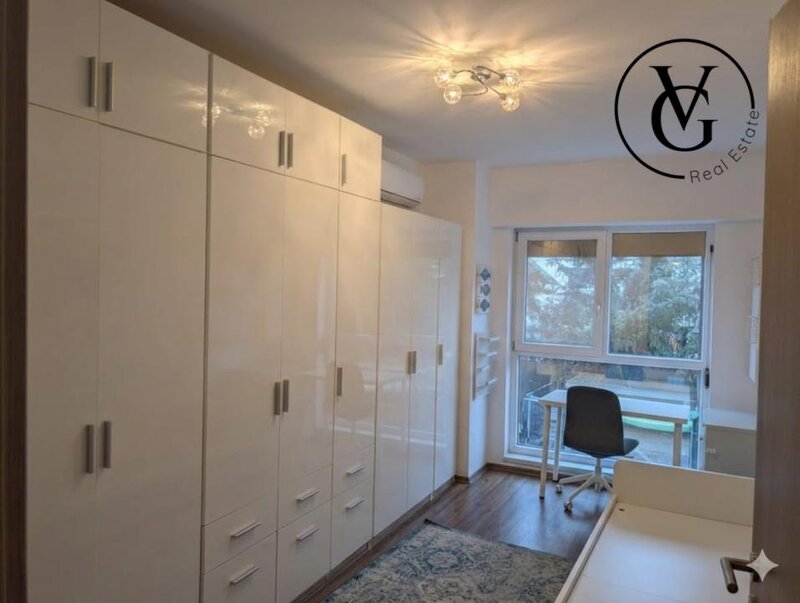 Fabrica de Glucoza apartament 3 camere parter cu terasa